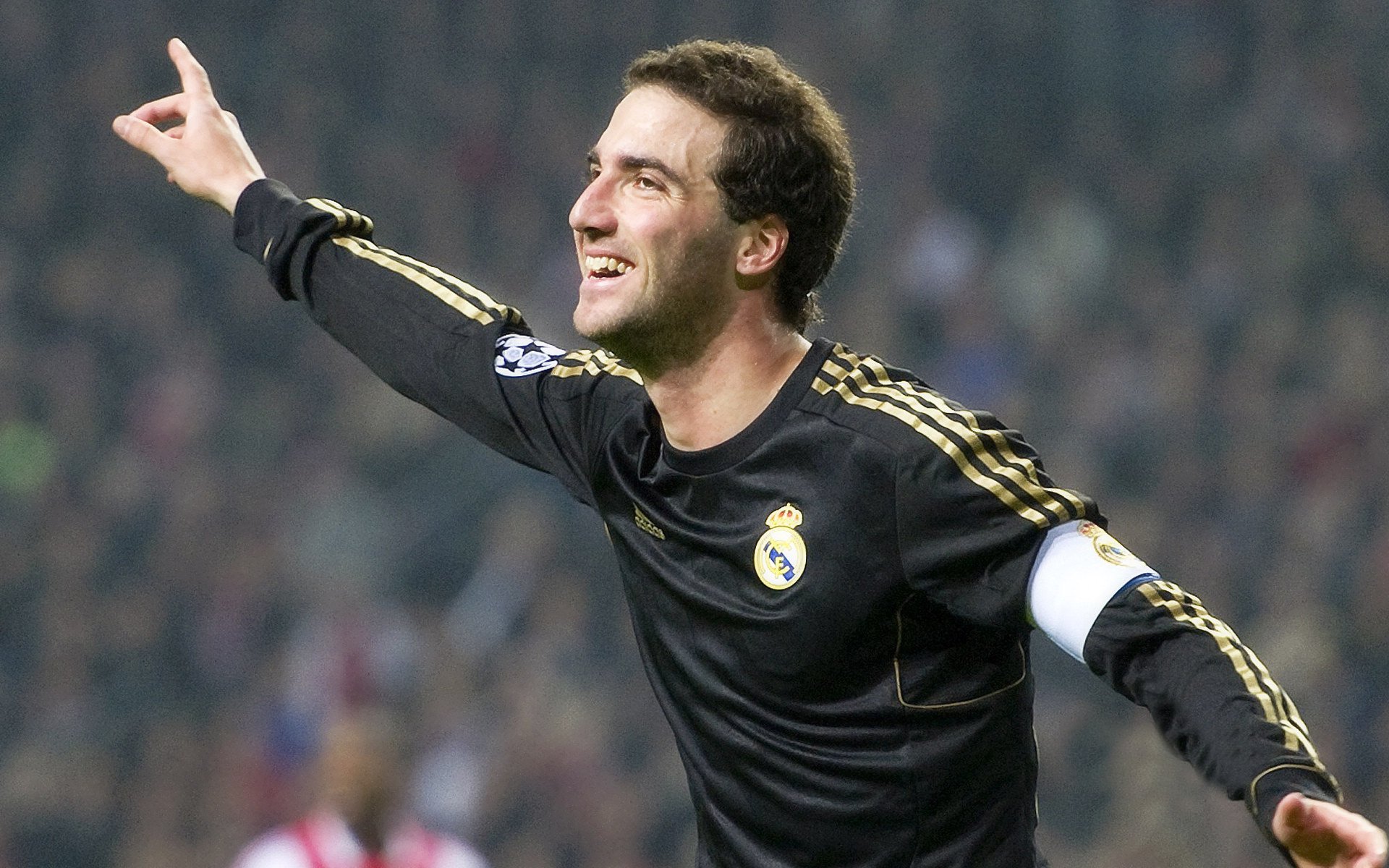 变化多端的战术布局,球队如何应对?,足球战术变革